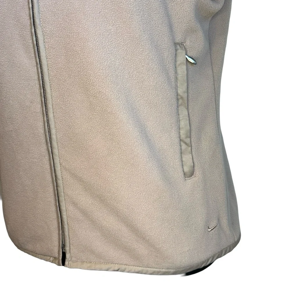 Nike Golf Women’s Taupe Beige Therma Fit Fleece Golf Vest Size Medium 8-10